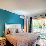 Superb Villa, Swimming Pool, Secluded Gardens