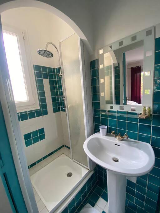 Superb Villa, Swimming Pool, Secluded Gardens Villa *
